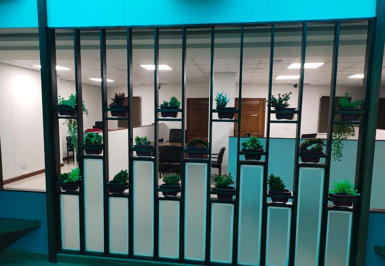 KK-net-stylish-iron-grill